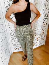 Load image into Gallery viewer, Leopard Print Trousers