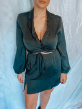 Load image into Gallery viewer, Luxe Satin Top in Black